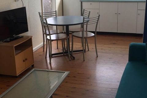 Park Beach Cabins - Tourism Caloundra 6