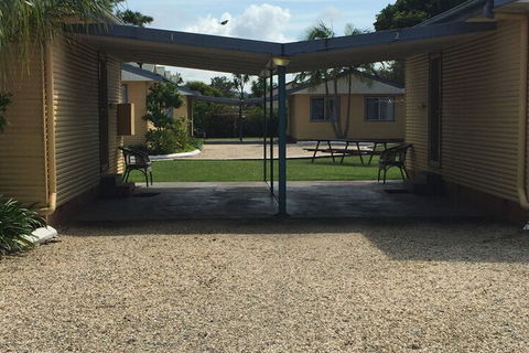 Park Beach Cabins - Tourism Caloundra 4