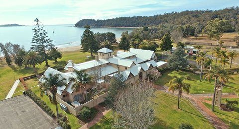 Seahorse Inn - Tourism Caloundra 3