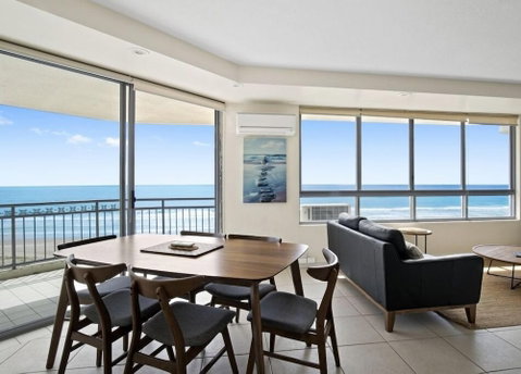 Oceanside Resort - Tourism Caloundra 2