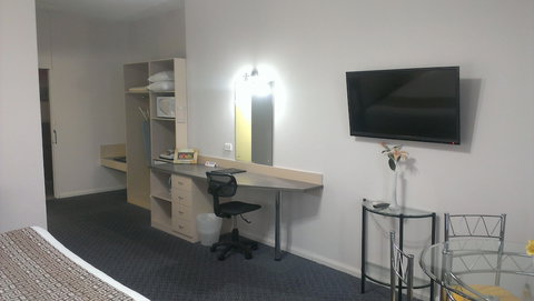 Lindy Lodge Motel - Tourism Caloundra 2