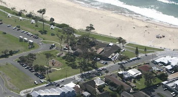 Breakers Apartments Mollymook - Tourism Caloundra 0