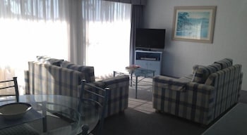 Breakers Apartments Mollymook - Tourism Caloundra 3