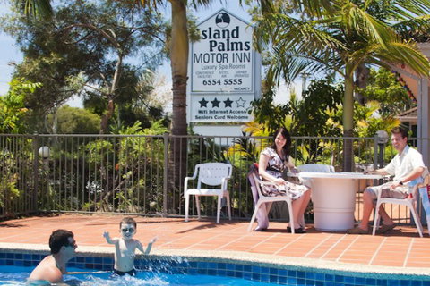 Island Palms Motor Inn - Tourism Caloundra 3