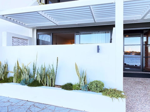 Bay Breeze Boutique Accommodation - Tourism Caloundra 3