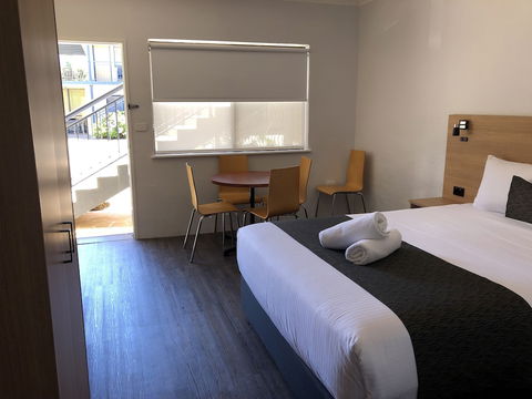 Araluen Motor Lodge - Tourism Caloundra 5