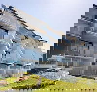 Ocean Front at The Entrance - Tourism Caloundra