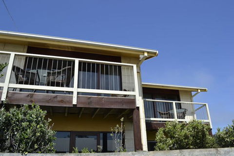 Loch Ard Motor Inn - Tourism Caloundra 2