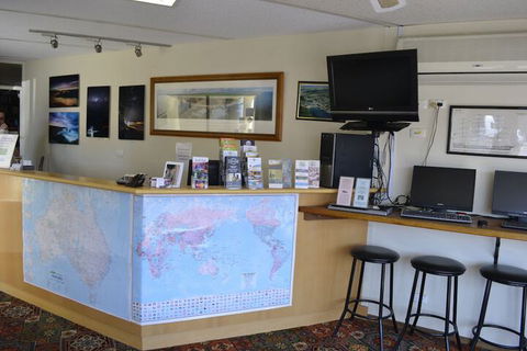 Loch Ard Motor Inn - Tourism Caloundra 6