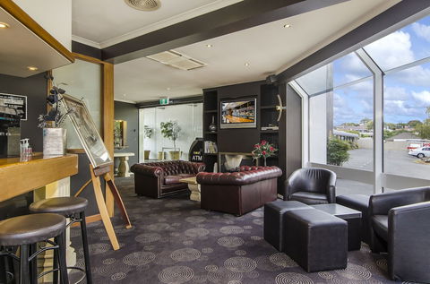 The Commodore - Tourism Caloundra 0