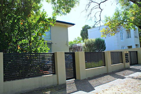 Adelaide DressCircle Apartments Childers Street - Tourism Caloundra 5