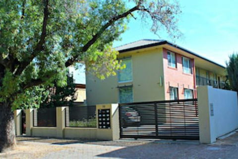 Adelaide DressCircle Apartments Childers Street - Tourism Caloundra 0