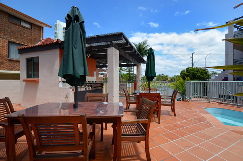 Santa Fe Apartments - Tourism Caloundra 0