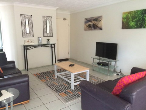 Santa Fe Apartments - Tourism Caloundra 4