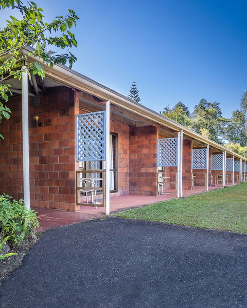 Malanda Lodge Motel - Tourism Caloundra 0