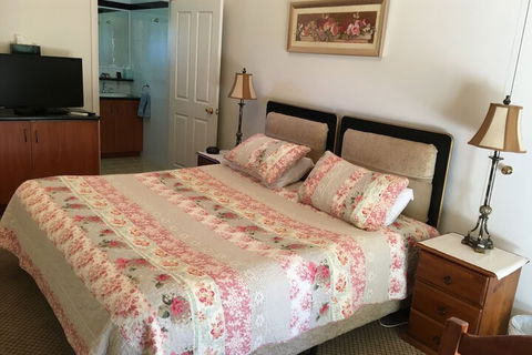 Ophir Gold Bed & Breakfast - Tourism Caloundra 6