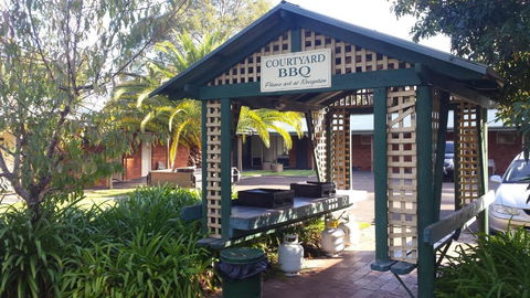 Bay Waters - Tourism Caloundra 1