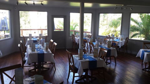 Bay Waters - Tourism Caloundra 2