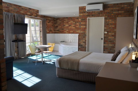 Mollymook Surfbeach Motel And Apartments - Tourism Caloundra 5
