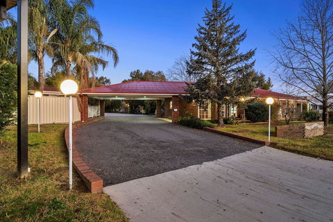 Econo Lodge Border Gateway Wodonga - Tourism Caloundra 1