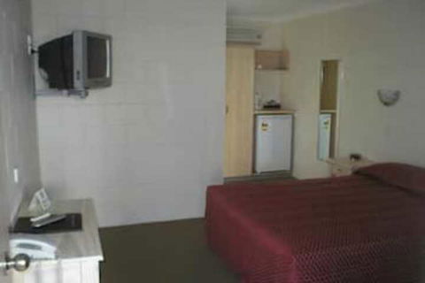 Nambour Lodge Motel - Tourism Caloundra 6