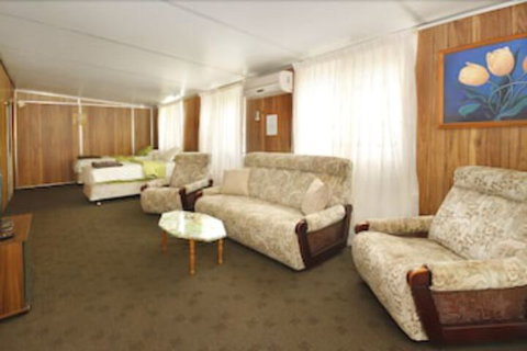 Mapleton Cabins & Caravan Park - Tourism Caloundra 2