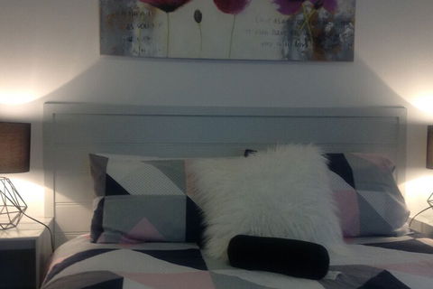 Farnboro Motel - Tourism Caloundra 2