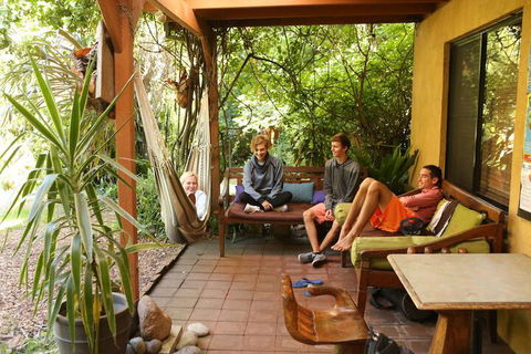 Samurai Beach Bungalows Port Stephens YHA - Tourism Caloundra 7