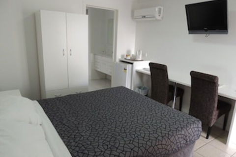 Park View Motel - Tourism Caloundra 0