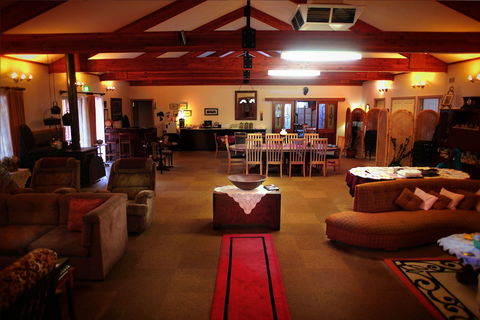 Enderslie House Bed & Breakfast - Tourism Caloundra 4