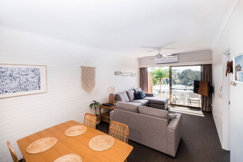 Mollymook Seascape Motel & Apartments - Tourism Caloundra 6