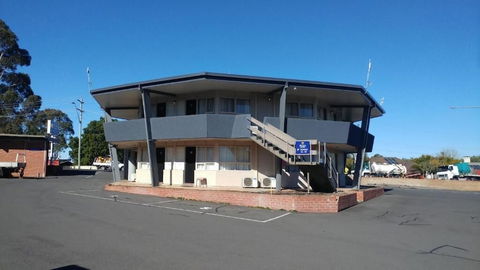 Bega Motel - Tourism Caloundra 0