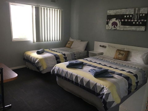 Plantation Retro Motel Tyndale - Tourism Caloundra 3