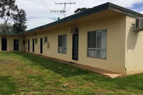 Rankins Springs Motel - Tourism Caloundra 1