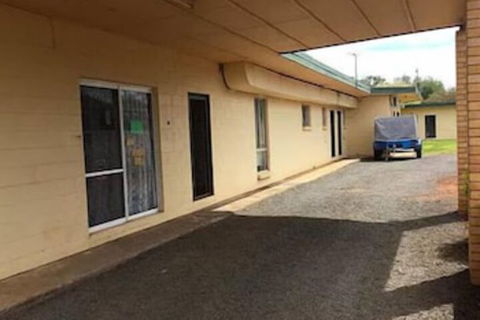 Rankins Springs Motel - Tourism Caloundra 3