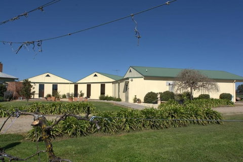 Milawa Muscat Retreat B&B - Tourism Caloundra 1