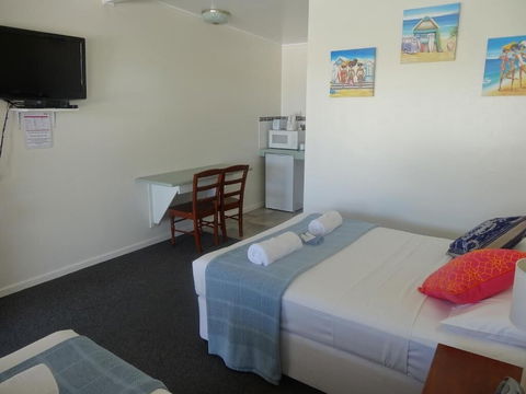 The Pearly Shell Motel - Tourism Caloundra 5