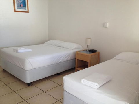 The Pearly Shell Motel - Tourism Caloundra 6