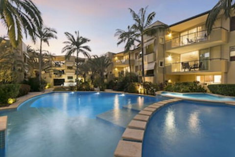 Montpellier Boutique Resort - Tourism Caloundra 0