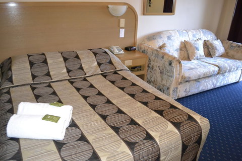 Dorset Gardens Hotel - Tourism Caloundra 4