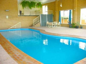 Bega Village Motor Inn - Tourism Caloundra 5