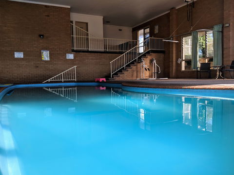 Bega Village Motor Inn - Tourism Caloundra 4