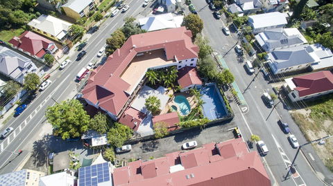 Brisbane Backpackers Resort - Hostel - Tourism Caloundra 0