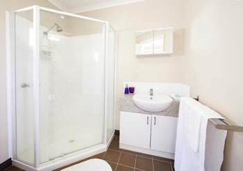 Capricorn Village - Tourism Caloundra 2