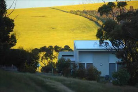 Tanonga Luxury Eco Lodges - Tourism Caloundra 5