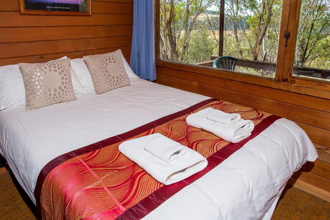 Snowy River Cabins - Tourism Caloundra 7
