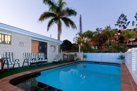 Cara Motel - Tourism Caloundra 4