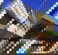 The Entrance Backpackers - Hostel - Tourism Caloundra