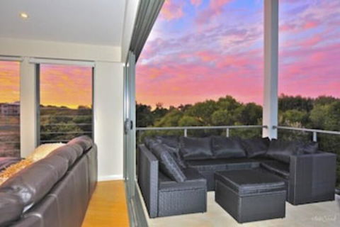 Loka Santi - Tourism Caloundra 5