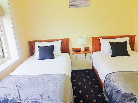 The Wharf Hotel Wynyard - Tourism Caloundra 2